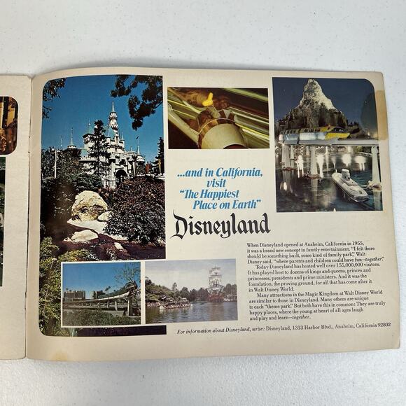 Vtg Walt Disney World A Pictorial Souvenir Book 1977 Paperback Mickey Mouse - Picture 9 of 9